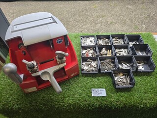 Sleutelslijper Silca, Rekord 1151551100108, rood